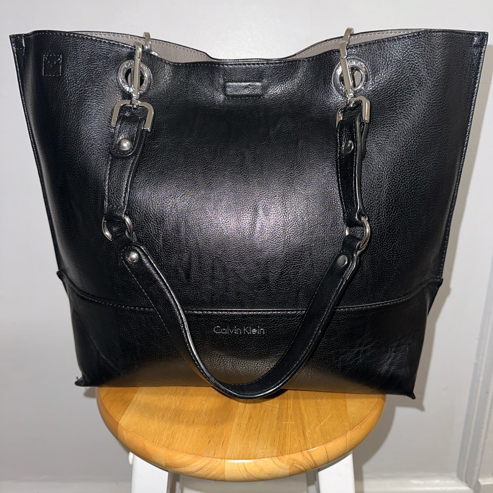 Calvin Klein Black Leather Shoulder Bag